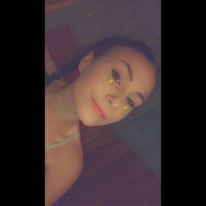 Meet your Posher, Monet